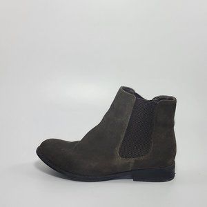 Laura Scott Boots. Leather upper. Size 7.5 . Gray Color.